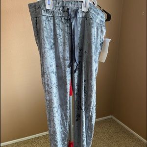 Women pants